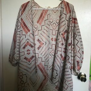 Beige tribal print kimono